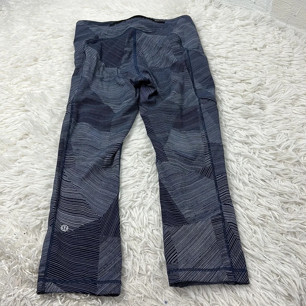 Lululemon Speed Up Crop (21